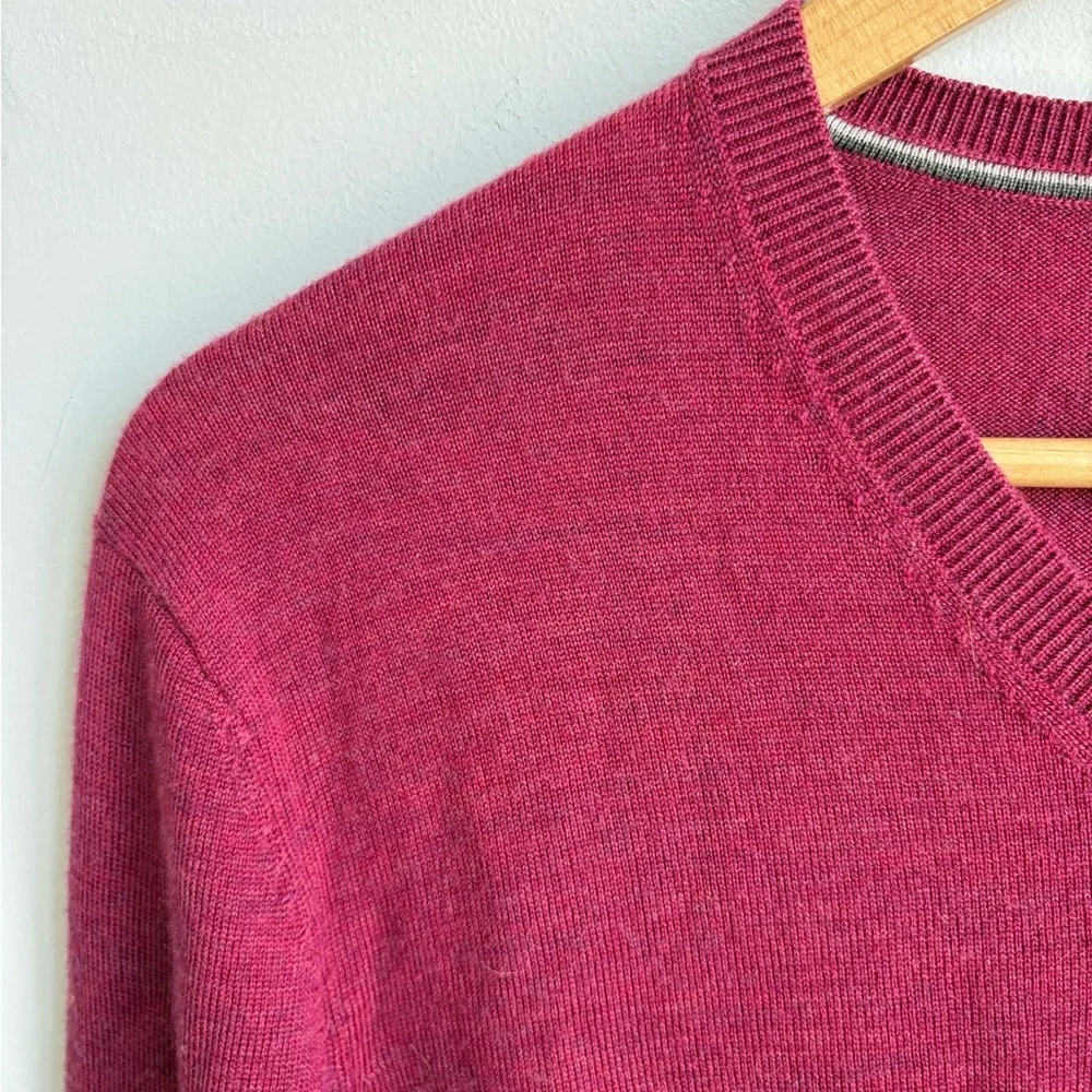 Joseph Abboud Extra Fine Merino Wool V-Neck Sweater LARGE